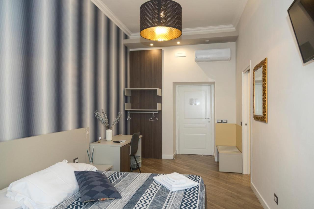 Garibaldi Rooms เนเปิลส์ ภายนอก รูปภาพ