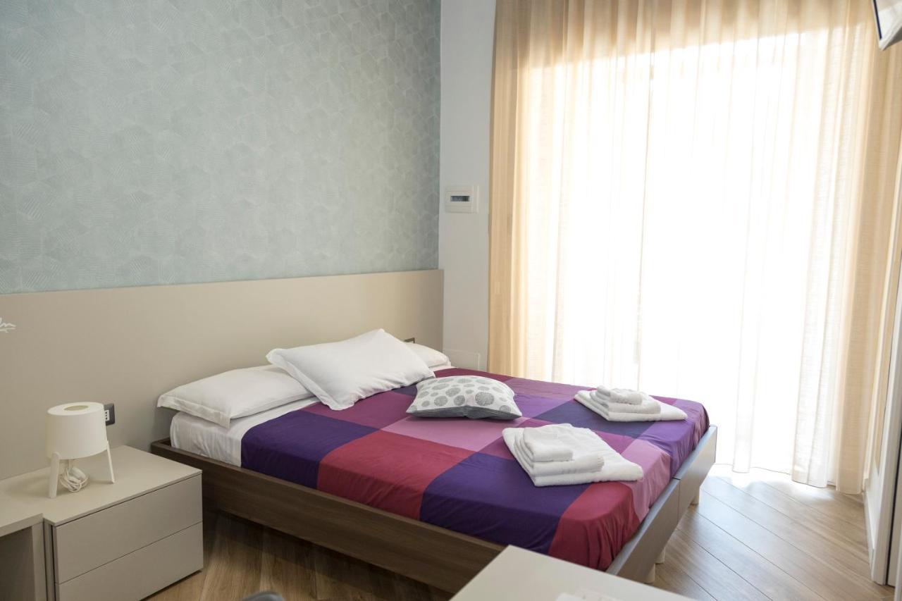Garibaldi Rooms เนเปิลส์ ภายนอก รูปภาพ