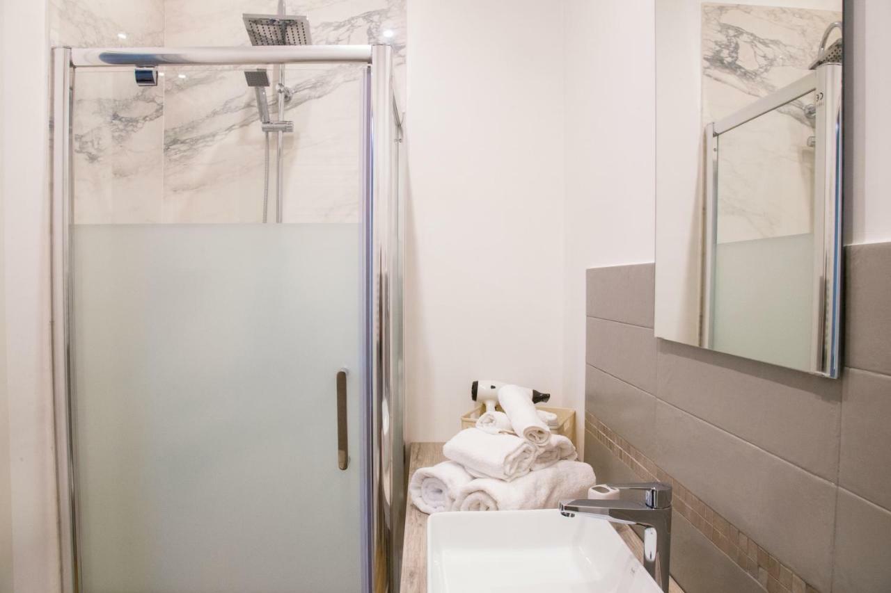 Garibaldi Rooms เนเปิลส์ ภายนอก รูปภาพ