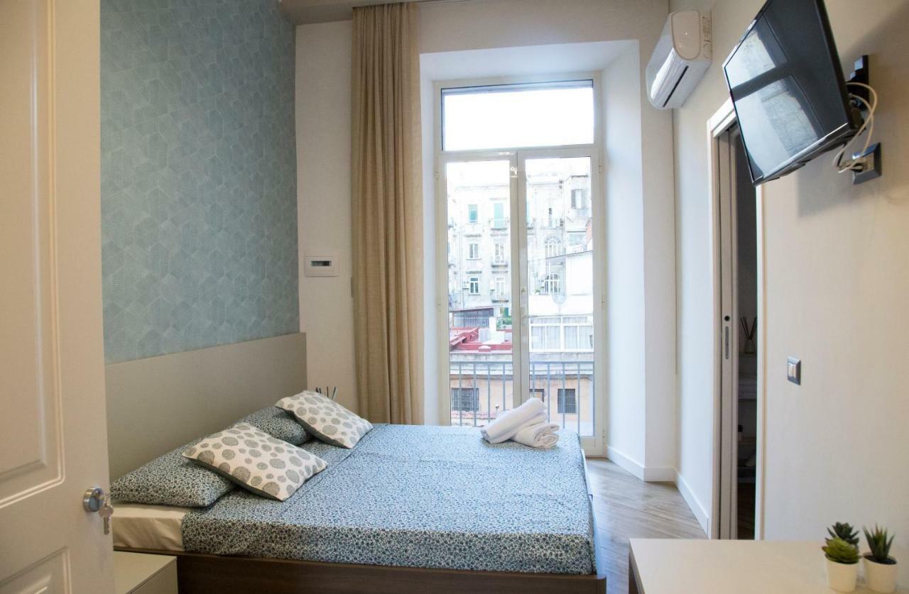 Garibaldi Rooms เนเปิลส์ ภายนอก รูปภาพ
