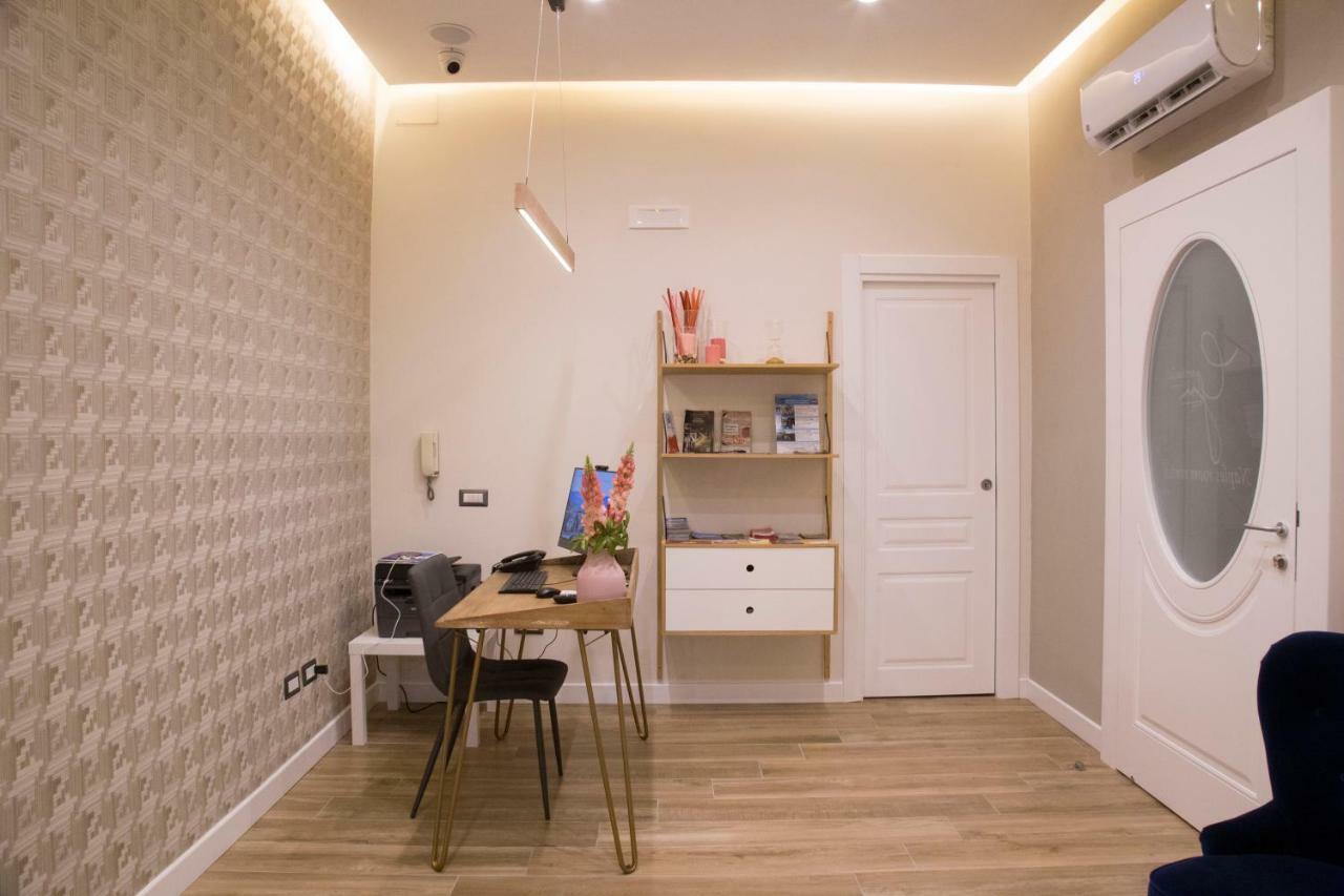 Garibaldi Rooms เนเปิลส์ ภายนอก รูปภาพ