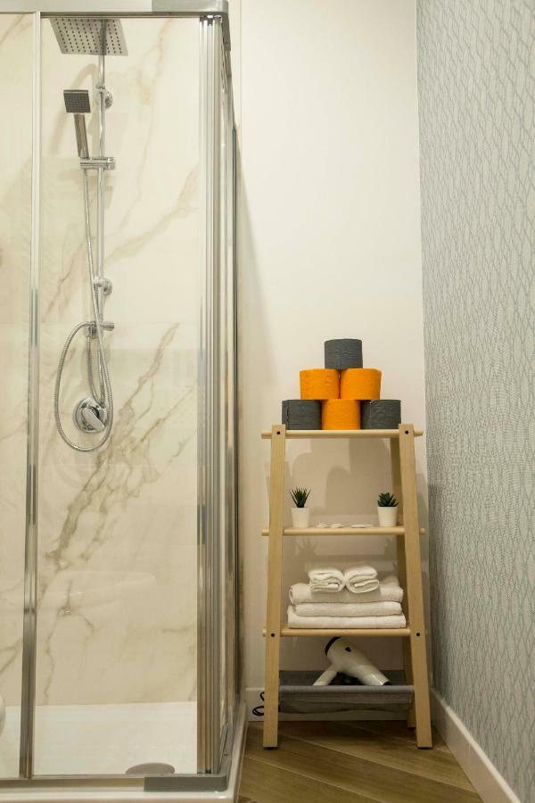 Garibaldi Rooms เนเปิลส์ ภายนอก รูปภาพ