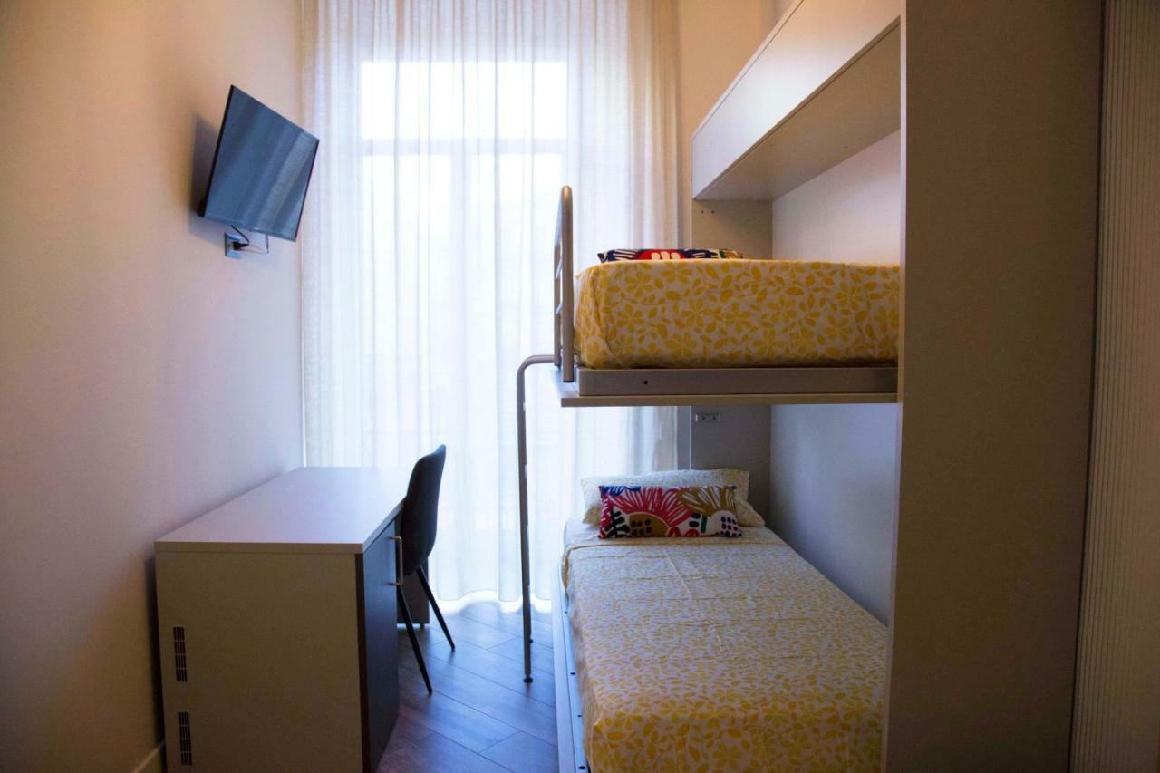Garibaldi Rooms เนเปิลส์ ภายนอก รูปภาพ