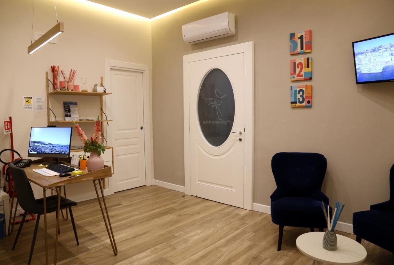 Garibaldi Rooms เนเปิลส์ ภายนอก รูปภาพ